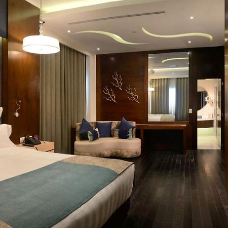 Hs Hotsson Hotel Irapuato Exteriör bild