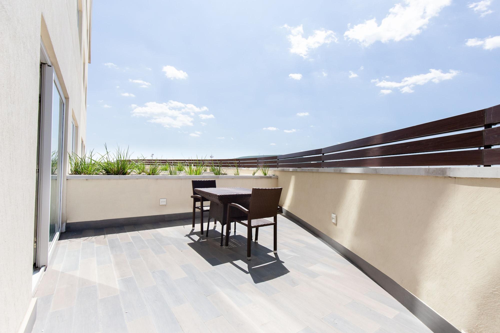 Hs Hotsson Hotel Irapuato Exteriör bild