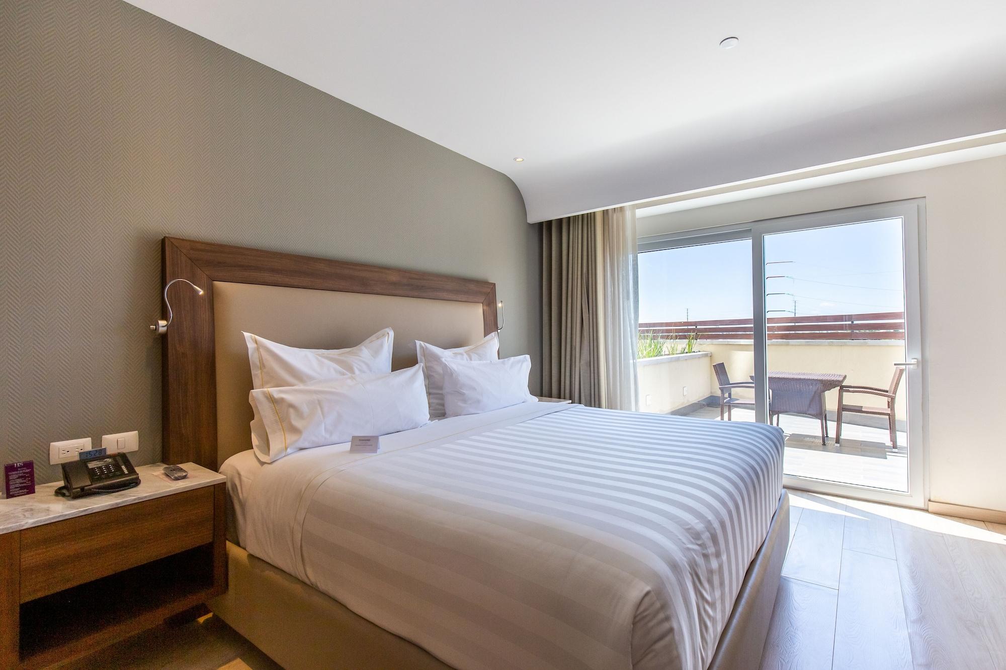 Hs Hotsson Hotel Irapuato Exteriör bild